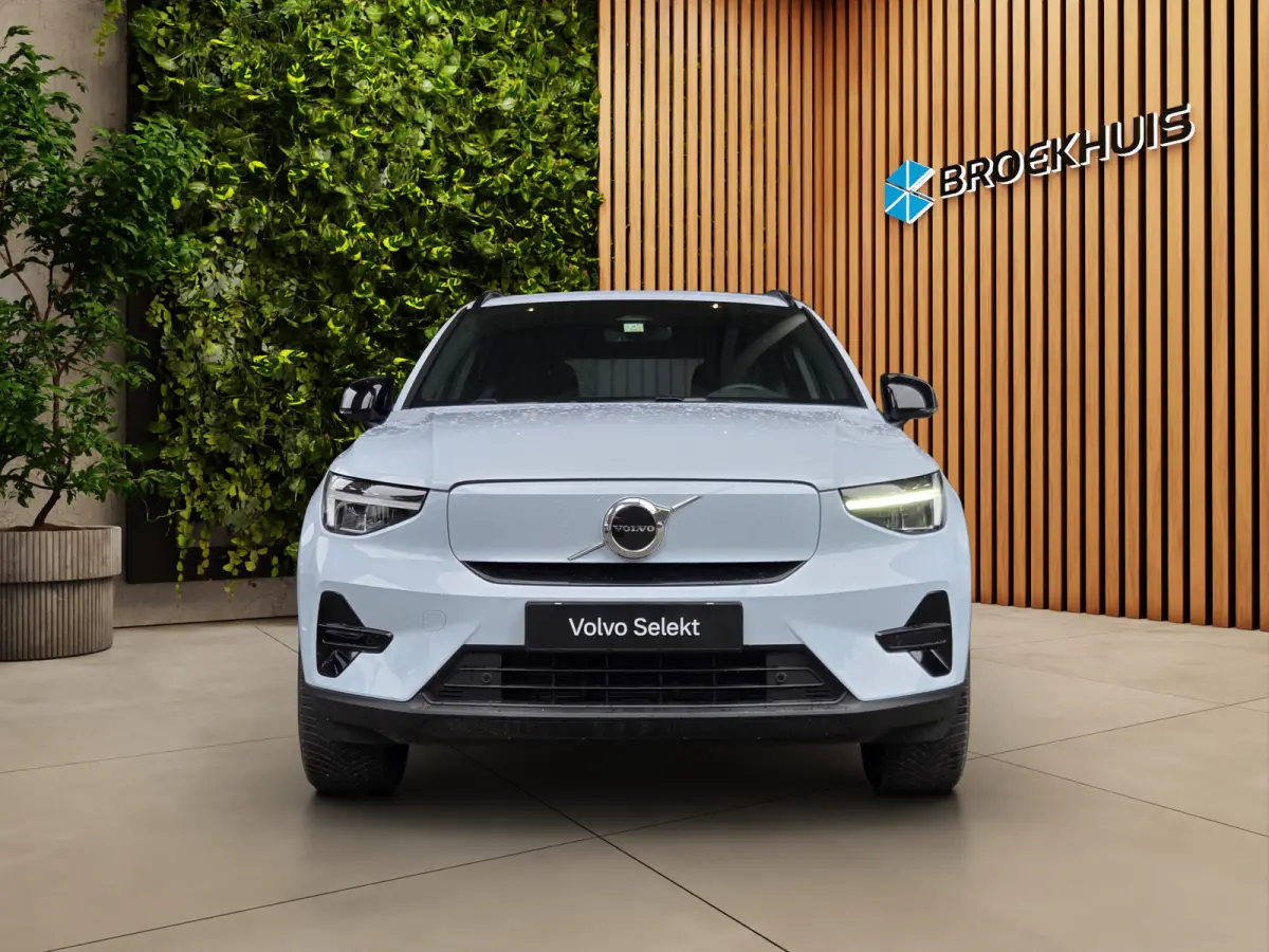 Single Motor Extended Range Plus 82 kWh | Trekhaak | Camera | Stuur/stoelverwarming | Adaptive Cruise
