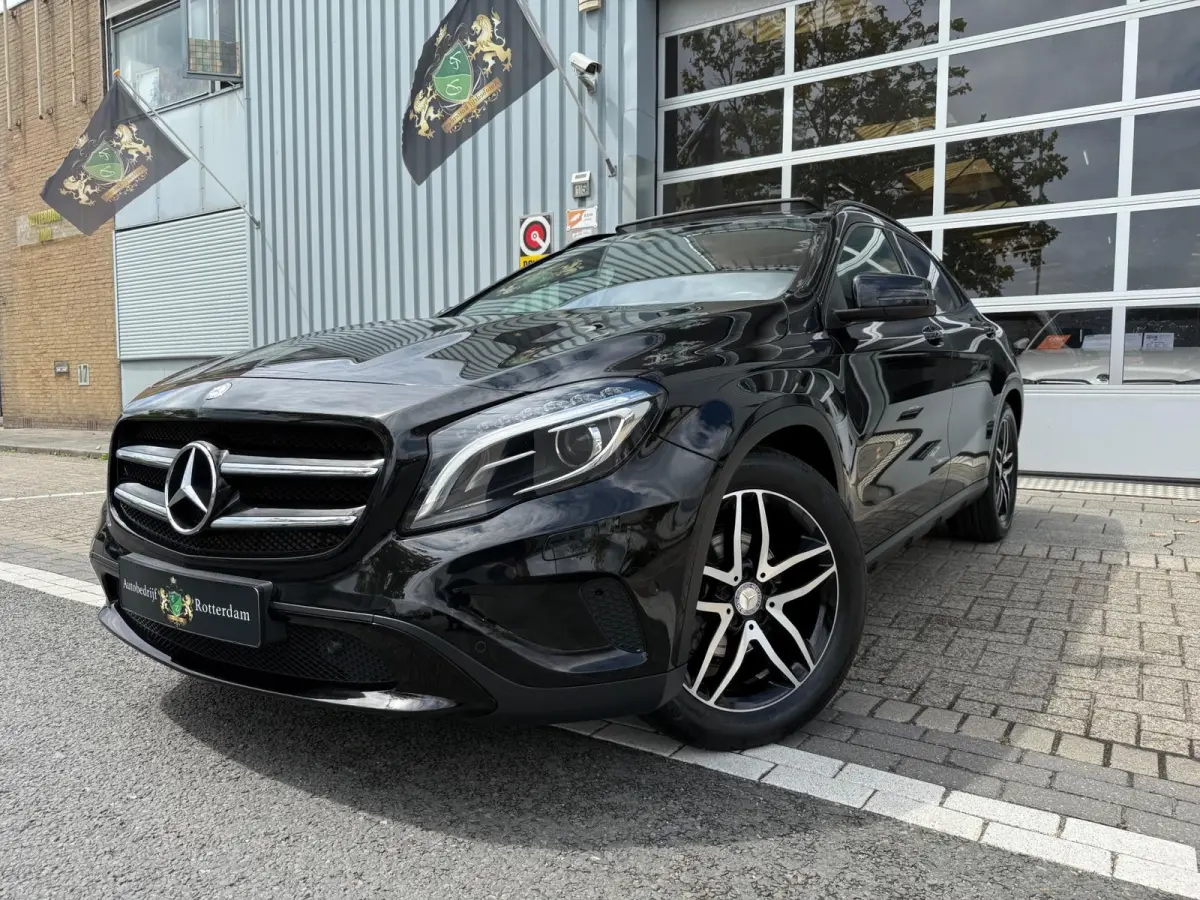 180 AUT AMG LMV18/CAM/NAVI/VOL LEER