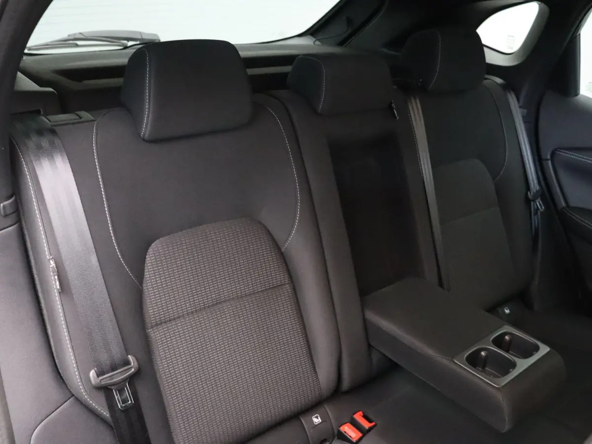 140pk MHEV N-Connecta | Stoel & stuurverwarming | Adaptive cruise control | Climate control | Dodehoek detectie | Lichtmetalen velgen 18'' |