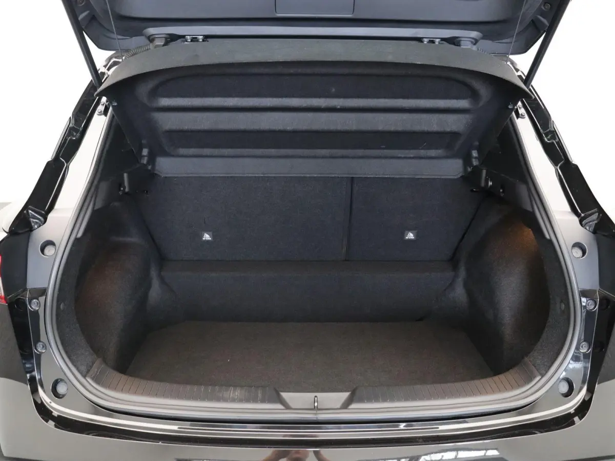 140pk MHEV N-Connecta | Stoel & stuurverwarming | Adaptive cruise control | Climate control | Dodehoek detectie | Lichtmetalen velgen 18'' |