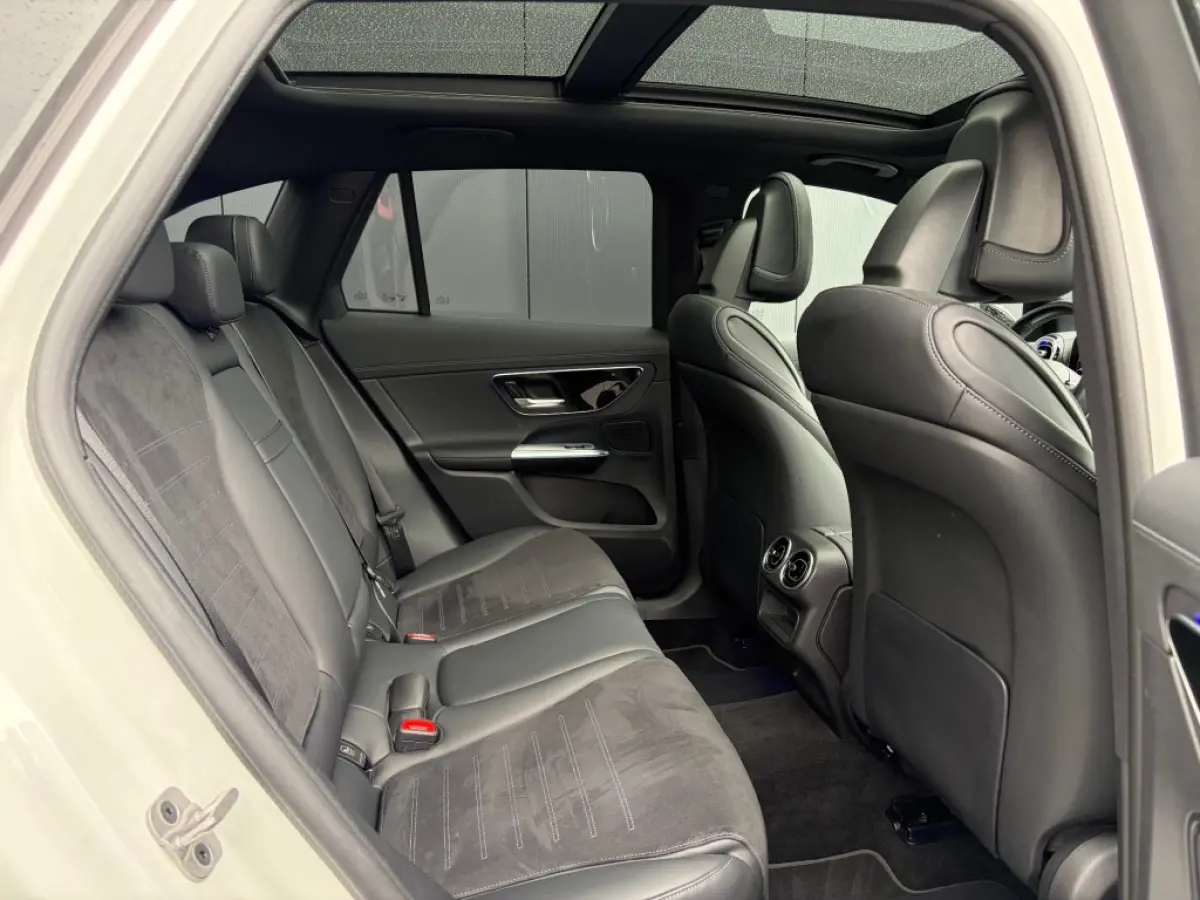 GLC 200 AMG Night Pano ACC Camera Digital Light Memory Sfeerlicht e.Trekhaak