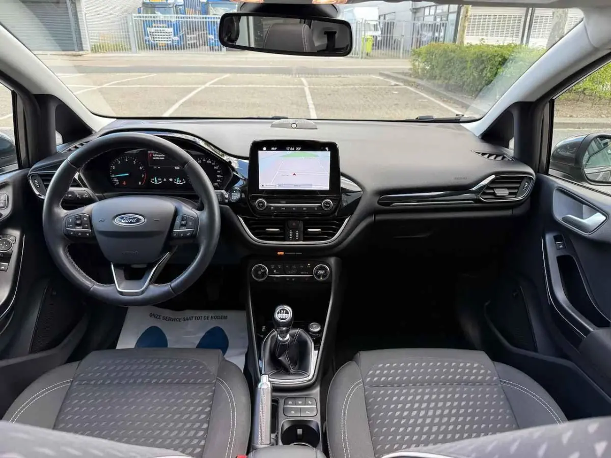 1.0 EcoBoost Titanium PDC+CAMERA/NAV/CARPLAY/B&O