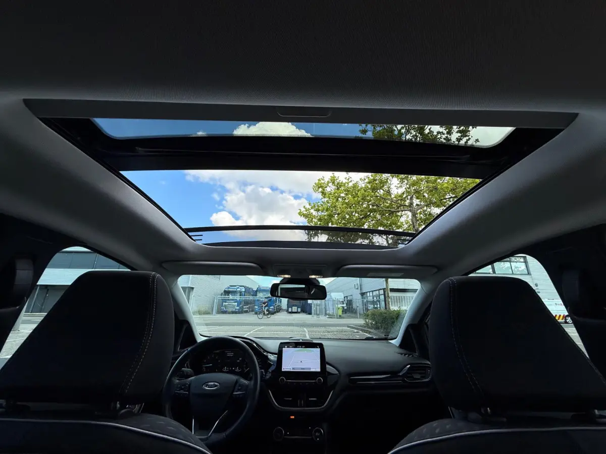 1.0 EcoBoost Titanium PDC+CAMERA/NAV/CARPLAY/B&O