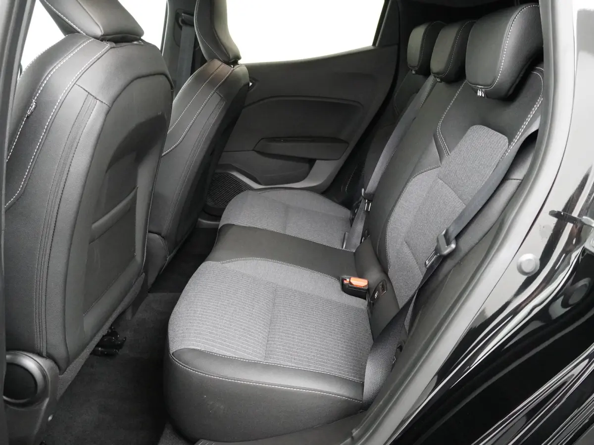 techno full hybrid E-Tech 145 | Groot Navigatie | Parkeercamera | Climate Control |