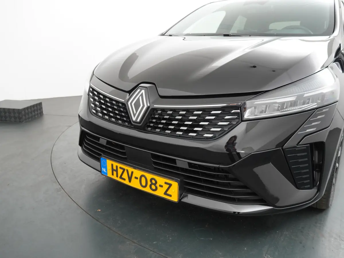 techno full hybrid E-Tech 145 | Groot Navigatie | Parkeercamera | Climate Control |