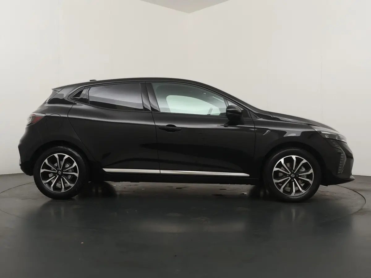 techno full hybrid E-Tech 145 | Groot Navigatie | Parkeercamera | Climate Control |