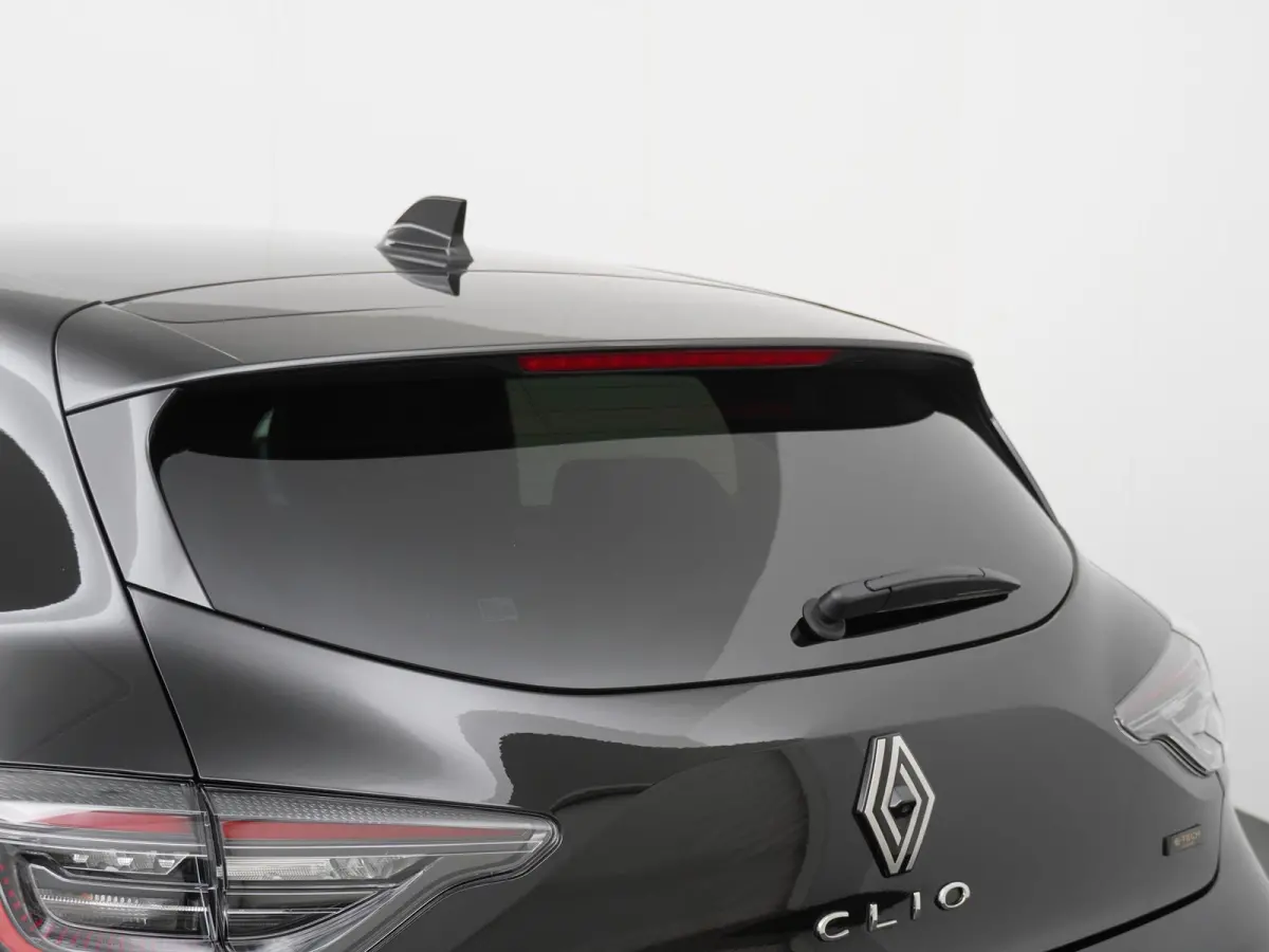 techno full hybrid E-Tech 145 | Groot Navigatie | Parkeercamera | Climate Control |
