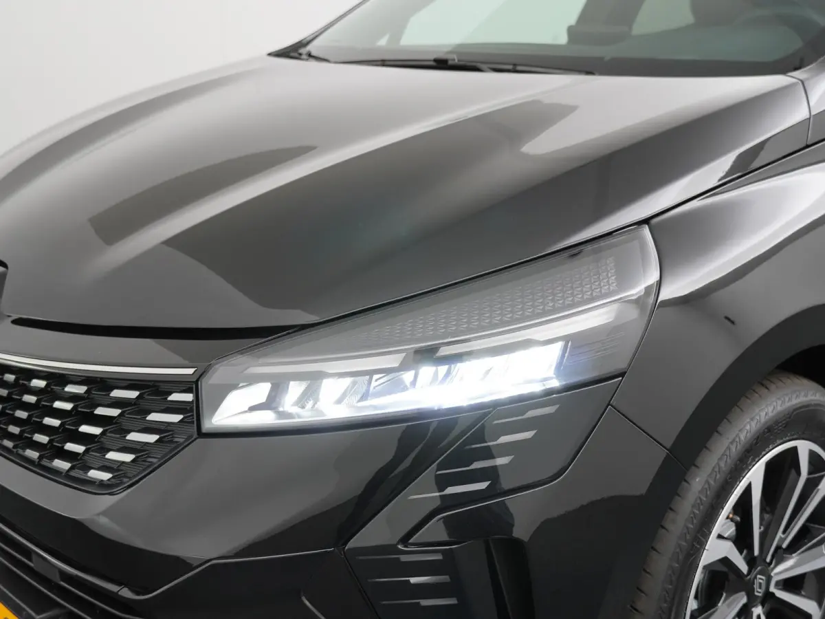 techno full hybrid E-Tech 145 | Groot Navigatie | Parkeercamera | Climate Control |