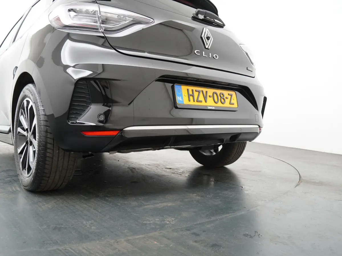 techno full hybrid E-Tech 145 | Groot Navigatie | Parkeercamera | Climate Control |