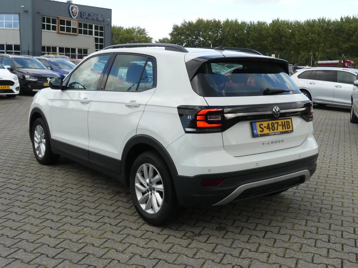 1.0 TSI Life / Camera / PDC / Navigatie / Apple Carplay/Android Auto