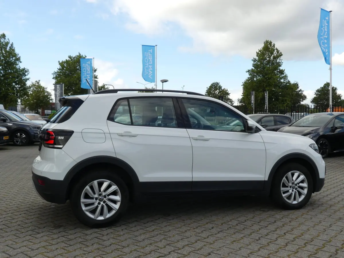 1.0 TSI Life / Camera / PDC / Navigatie / Apple Carplay/Android Auto