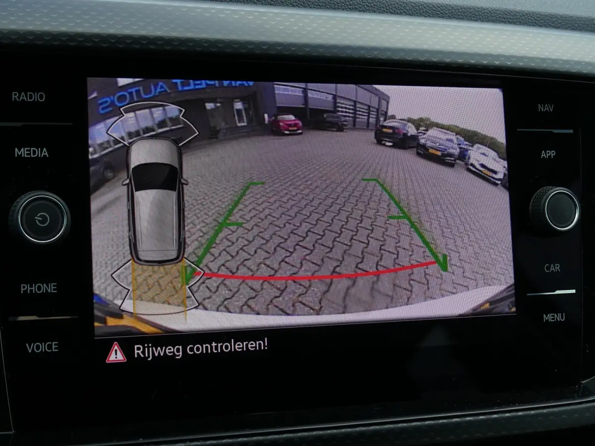 1.0 TSI Life / Camera / PDC / Navigatie / Apple Carplay/Android Auto