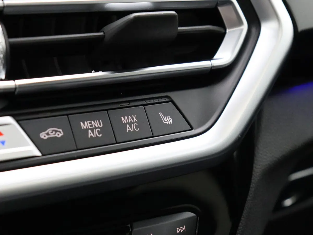 M40i High Executive | Stuurwielrand Verwarmd | Comfort Access | Elektrisch Verstelbare Sportstoelen | Laserlight | Head-Up Display | HiFi