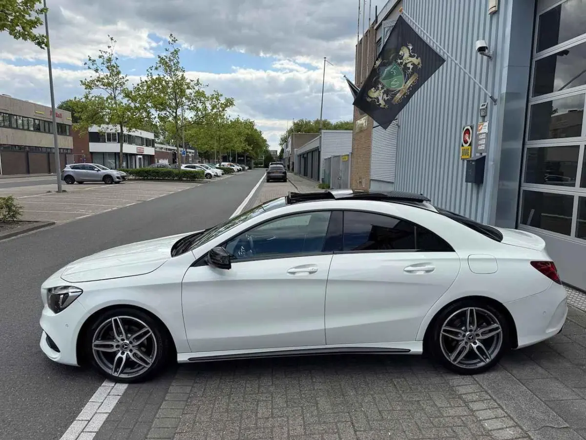 200 AMG 6-BAK/CAM/LMV-18/LEER/NAVI