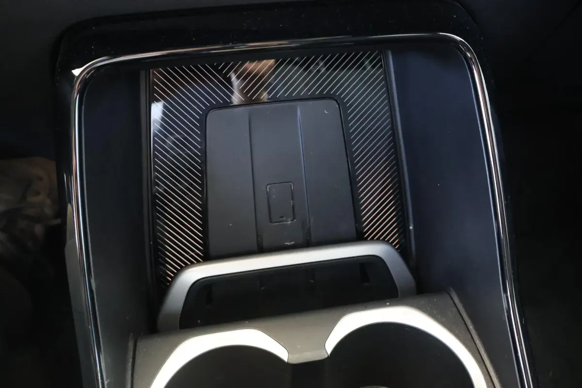 sDrive20i | M Sport Pro | Glazen Panoramadak | Trekhaak Elektrisch | Stuur- & Stoelverwarming | Driving Assistant Professional | Harman/Kardon | Head-Up Display