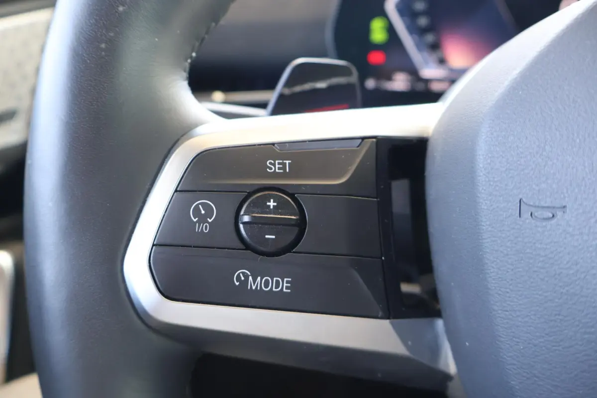 sDrive20i | M Sport Pro | Glazen Panoramadak | Trekhaak Elektrisch | Stuur- & Stoelverwarming | Driving Assistant Professional | Harman/Kardon | Head-Up Display