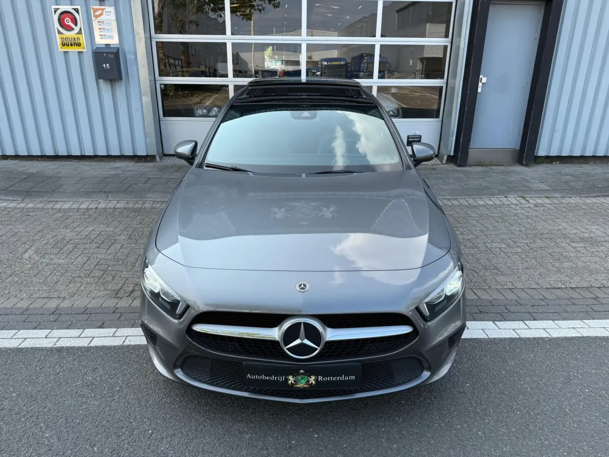 250 e AMG LED/PDC/CAM/LM17/LEER/NAVI
