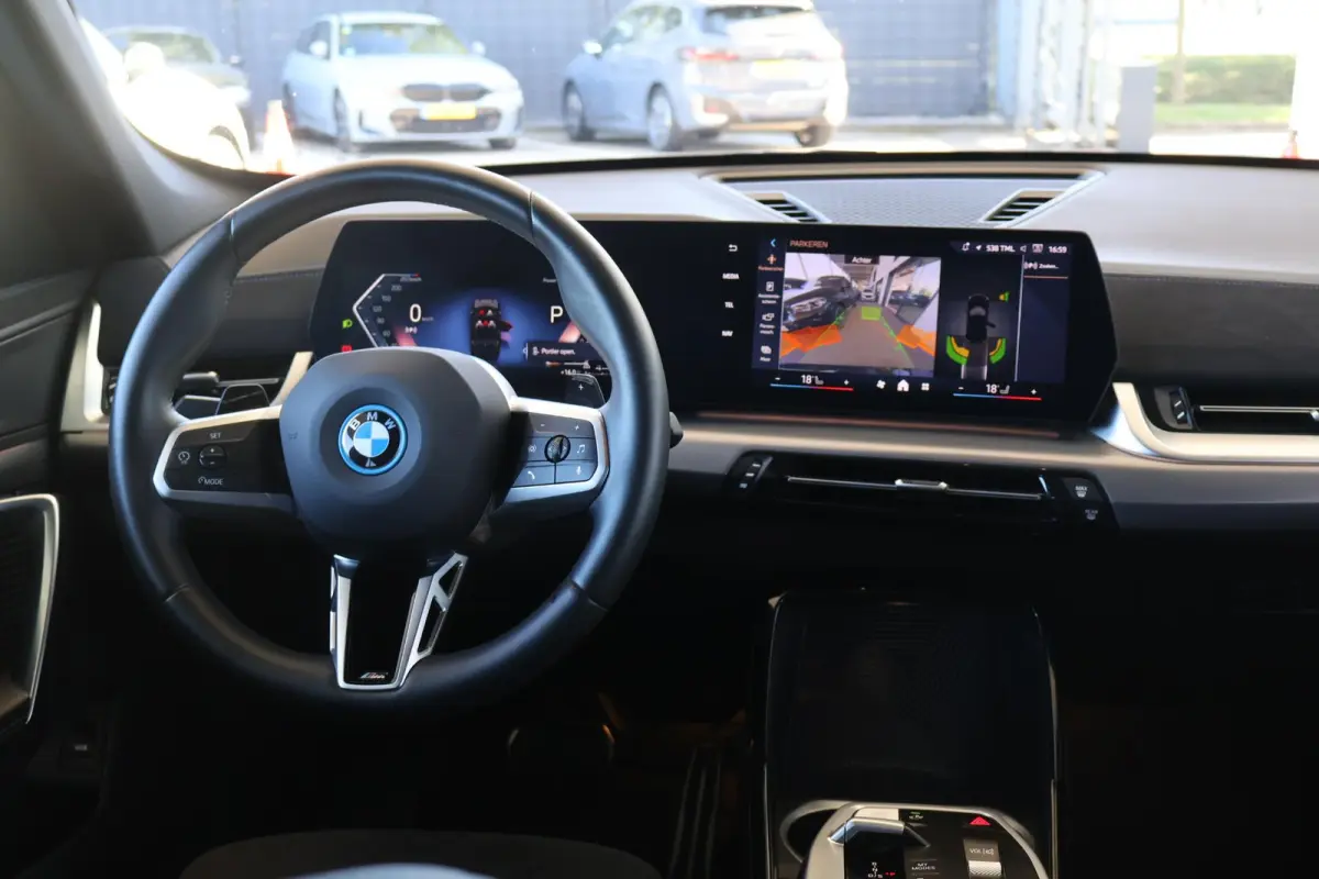 xDrive25e | M Sport | Trekhaak Elektrisch | Camera | Parkeersensoren | Stoelverwarming