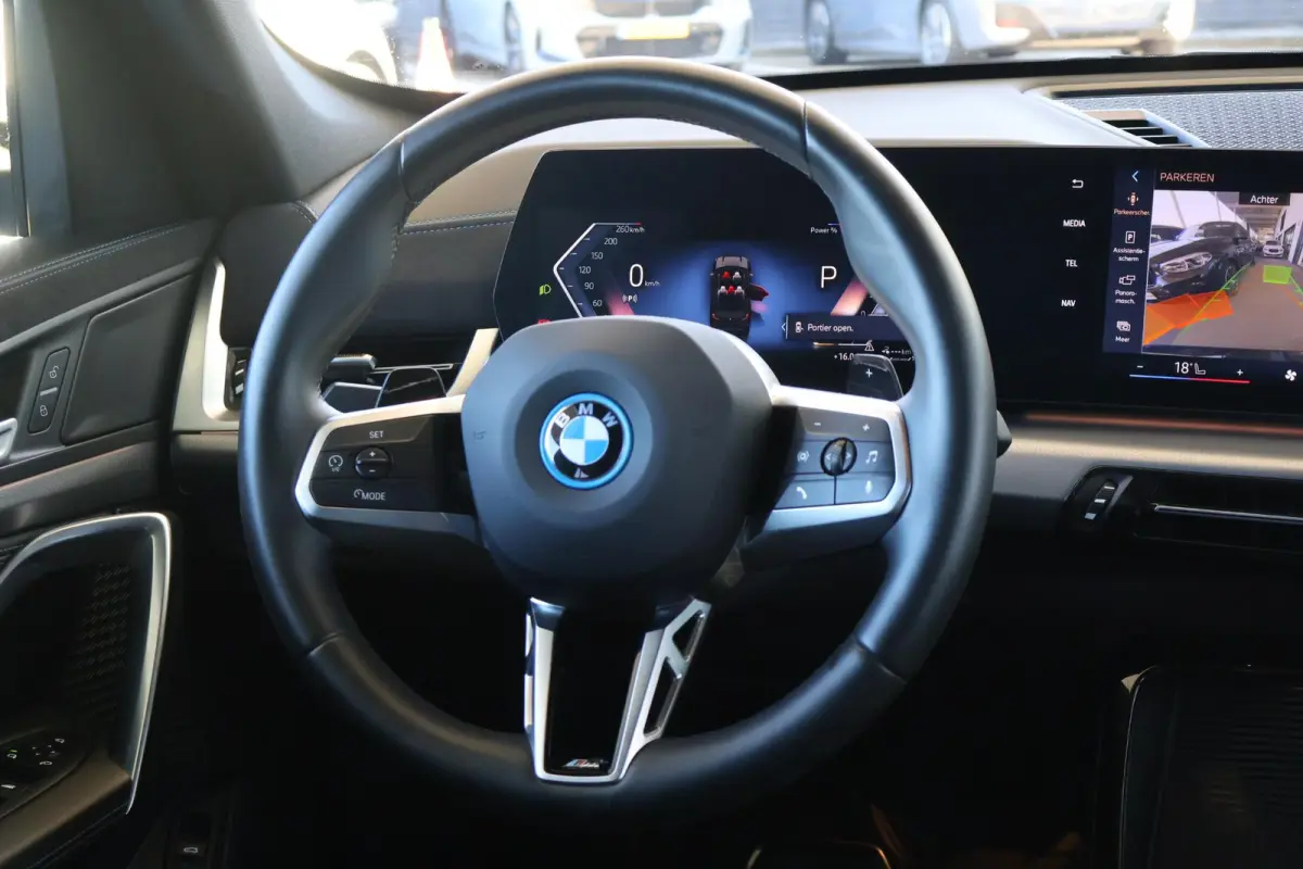 xDrive25e | M Sport | Trekhaak Elektrisch | Camera | Parkeersensoren | Stoelverwarming