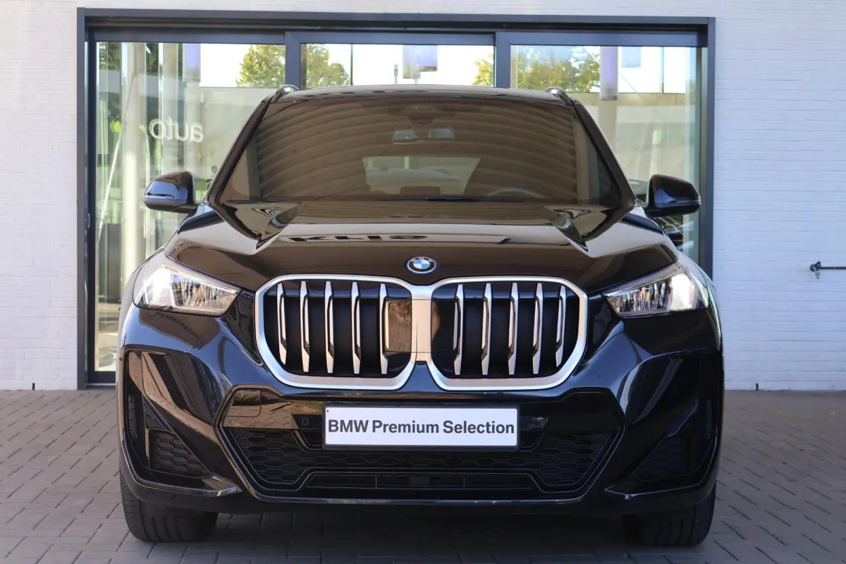 xDrive25e | M Sport | Trekhaak Elektrisch | Camera | Parkeersensoren | Stoelverwarming