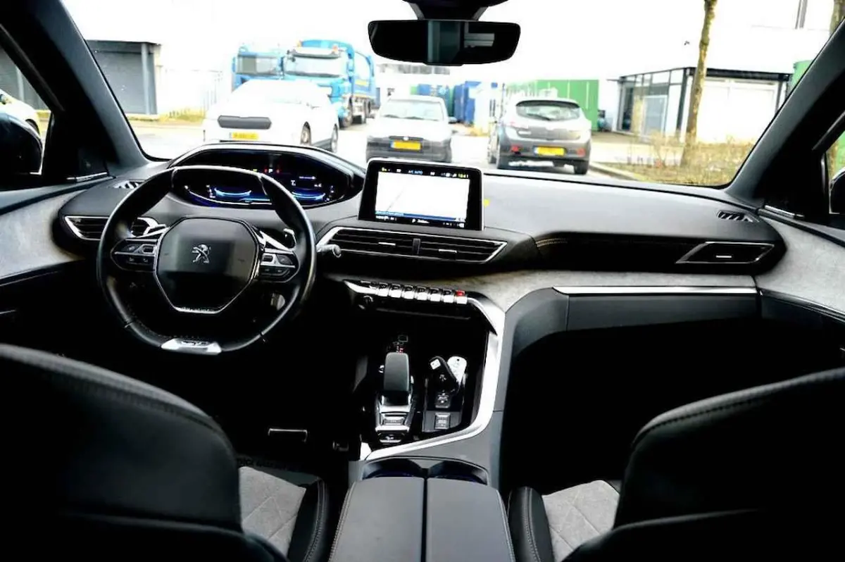 1.6 HYbrid4 300 GT 300PK LMV19/NAVI/LEDER/360º