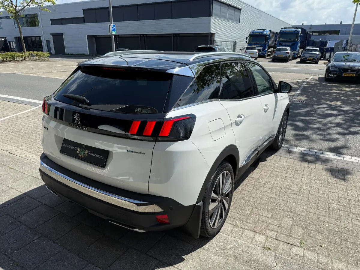 1.6 HYbrid4 300 GT 300PK LMV19/NAVI/LEDER/360º