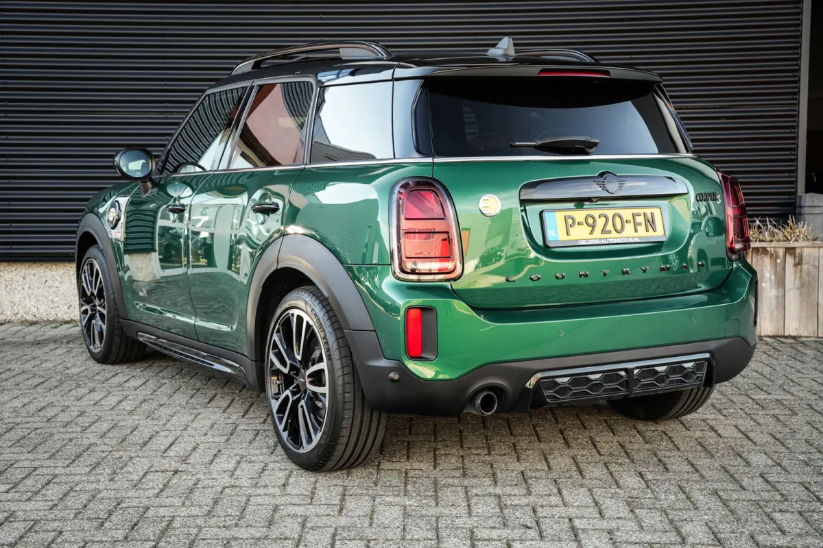 1.5 Cooper ALL4 John Cooper Works | ACC | CarPlay | Panorama | Head-up | Leder | Org. NL | 1e eigenaar |