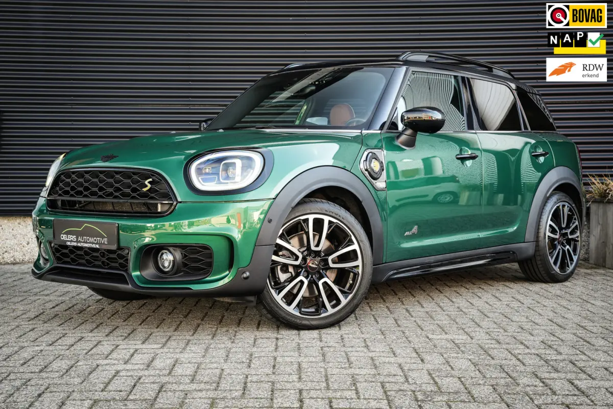 1.5 Cooper ALL4 John Cooper Works | ACC | CarPlay | Panorama | Head-up | Leder | Org. NL | 1e eigenaar |