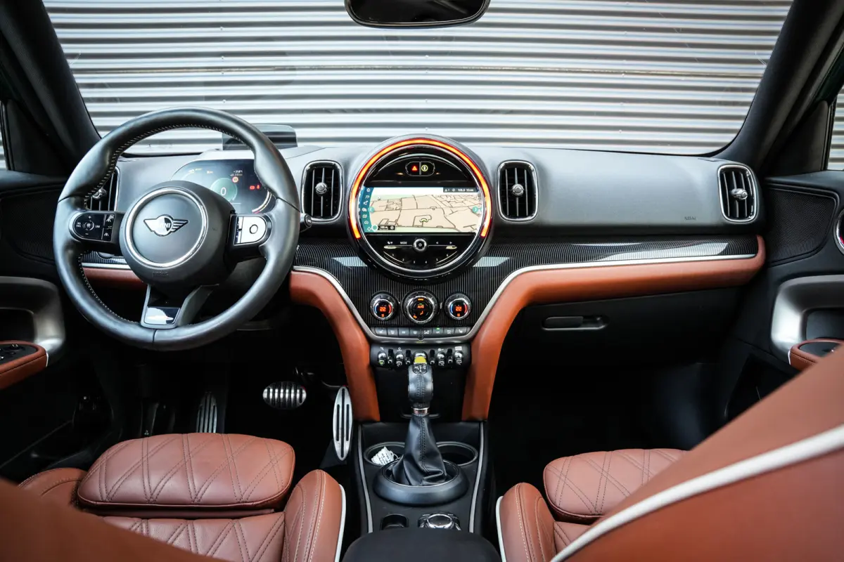 1.5 Cooper ALL4 John Cooper Works | ACC | CarPlay | Panorama | Head-up | Leder | Org. NL | 1e eigenaar |