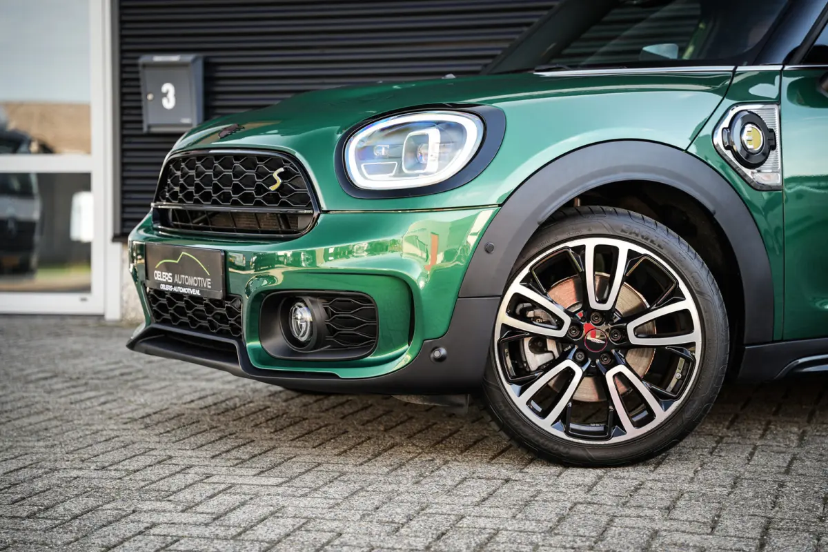 1.5 Cooper ALL4 John Cooper Works | ACC | CarPlay | Panorama | Head-up | Leder | Org. NL | 1e eigenaar |