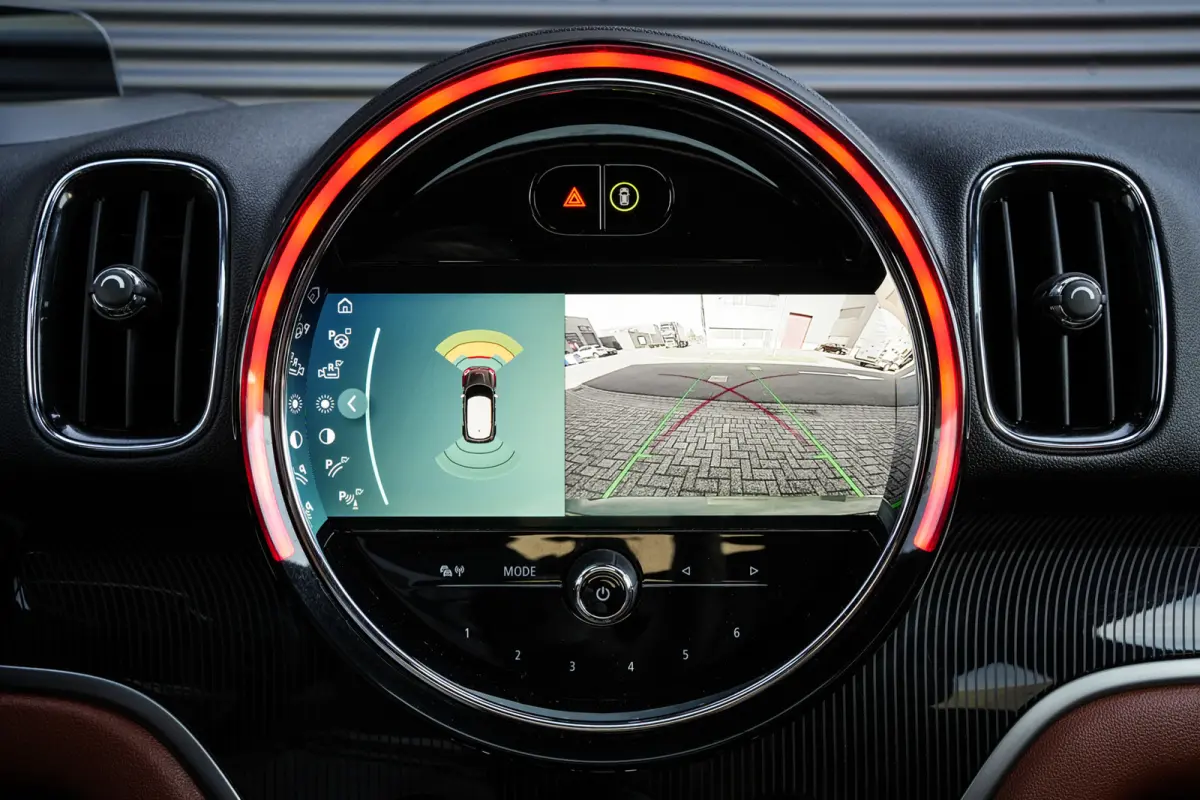 1.5 Cooper ALL4 John Cooper Works | ACC | CarPlay | Panorama | Head-up | Leder | Org. NL | 1e eigenaar |