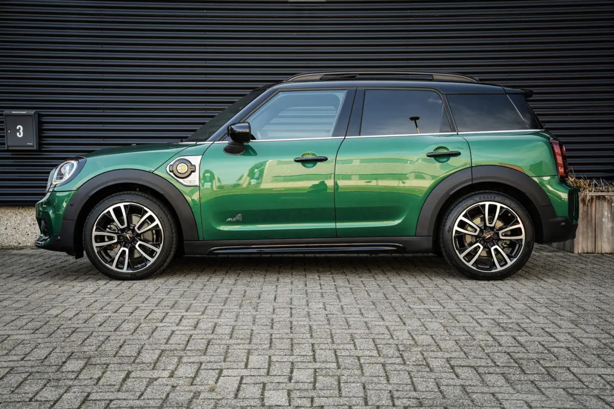 1.5 Cooper ALL4 John Cooper Works | ACC | CarPlay | Panorama | Head-up | Leder | Org. NL | 1e eigenaar |