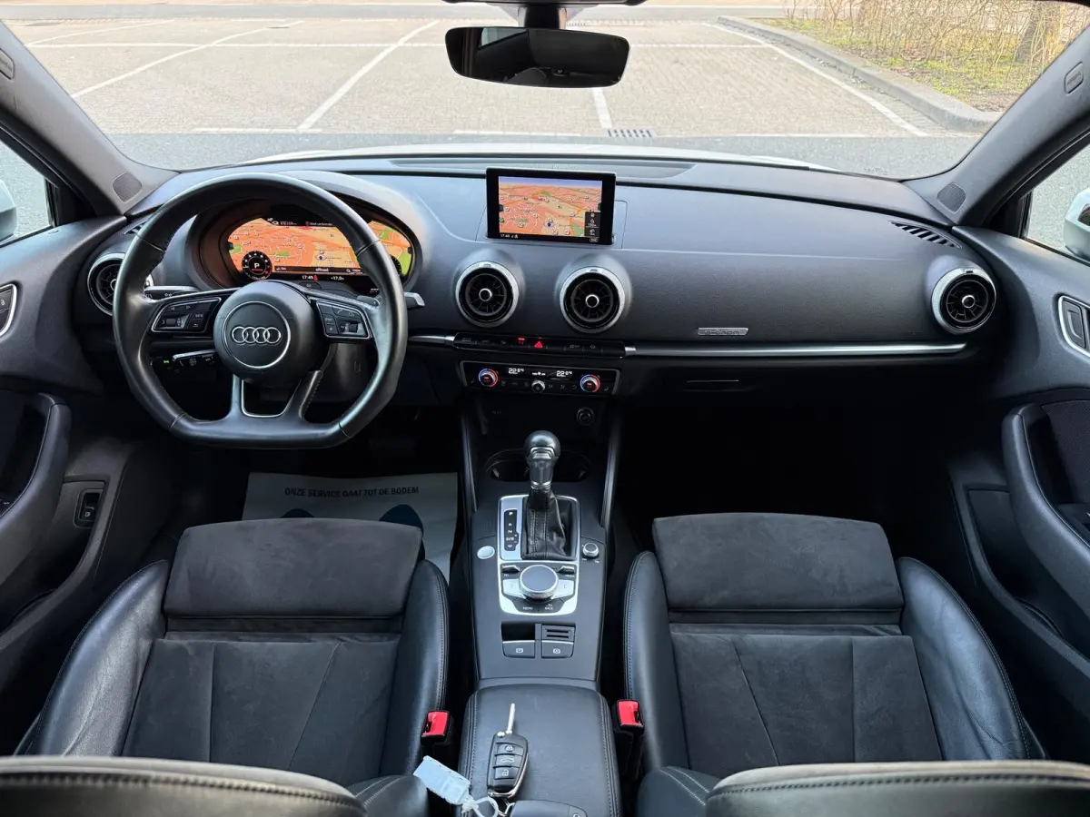 40 e-tron Sport 204PK S18/LED/CAM/NAV/LEER