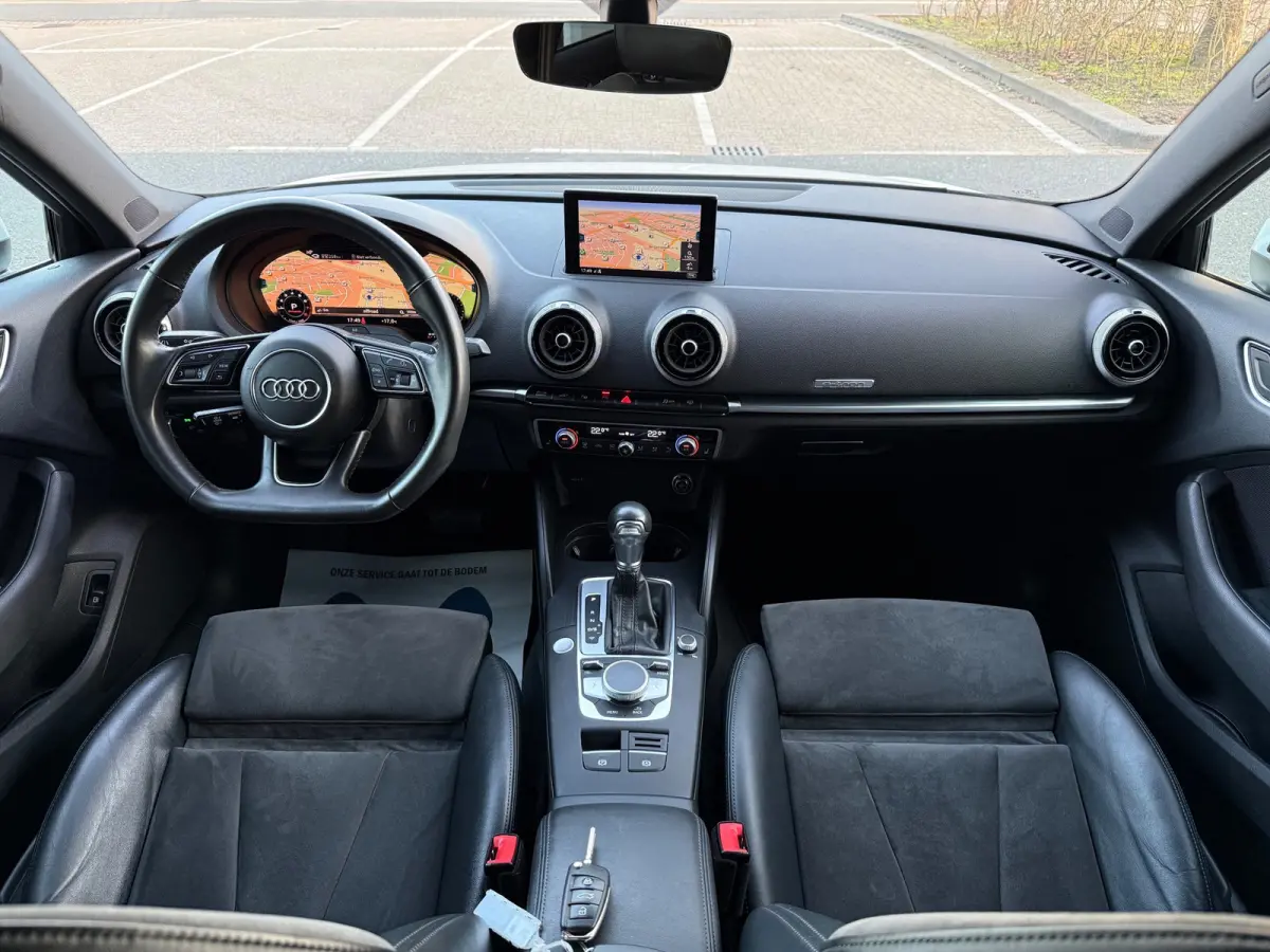 40 e-tron Sport 204PK S18/LED/CAM/NAV/LEER