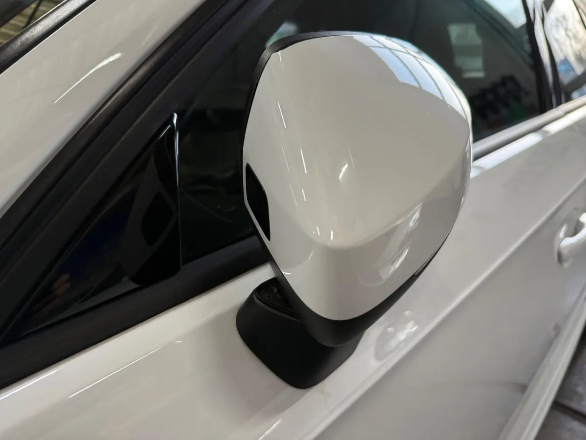 40 e-tron Sport 204PK S18/LED/CAM/NAV/LEER