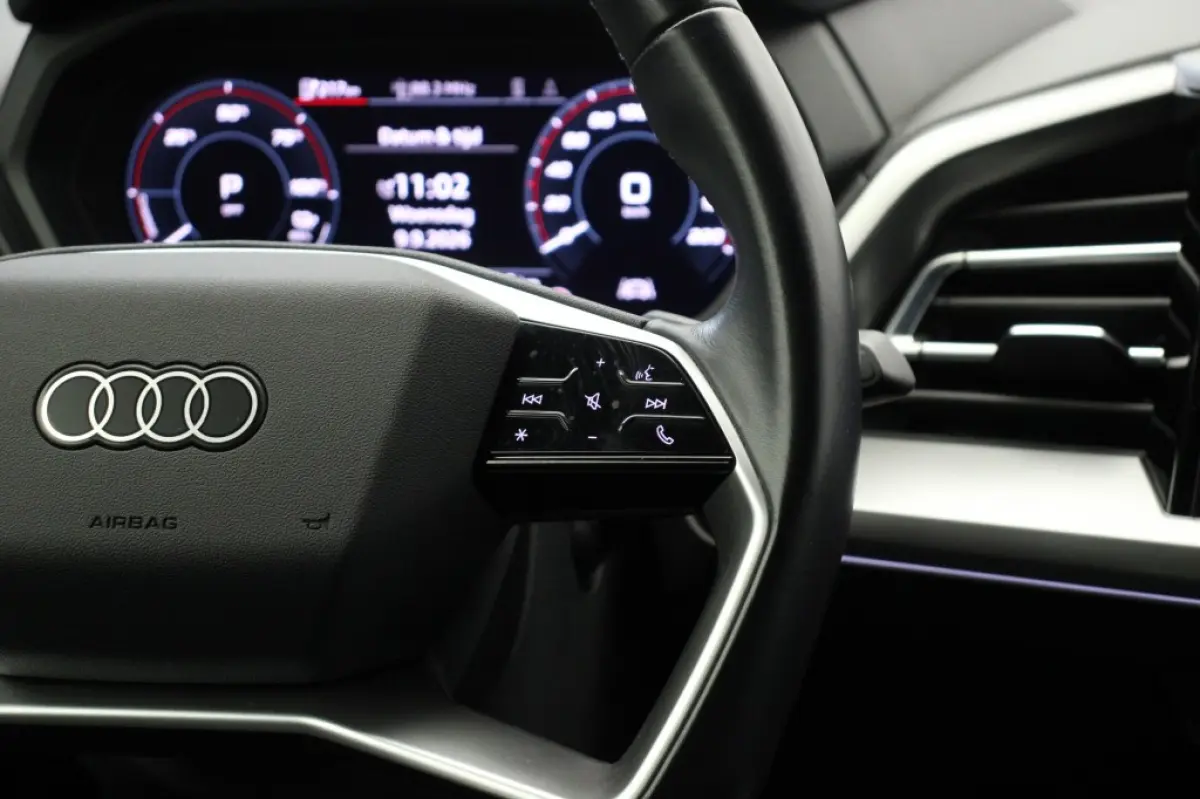 35 Launch edition Advanced 55 kWh - Digitaal Cockpit, Carplay, Stoelverw. SOH 88,74