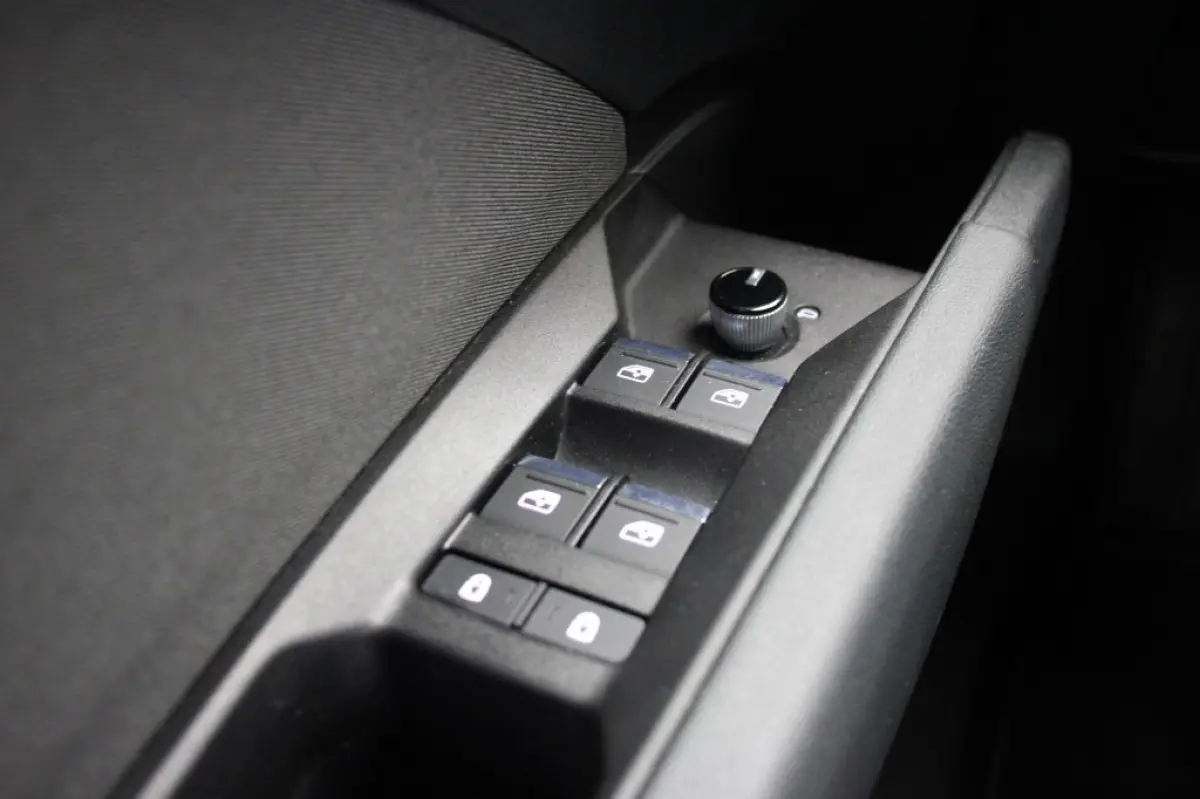 35 Launch edition Advanced 55 kWh - Digitaal Cockpit, Carplay, Stoelverw. SOH 88,74