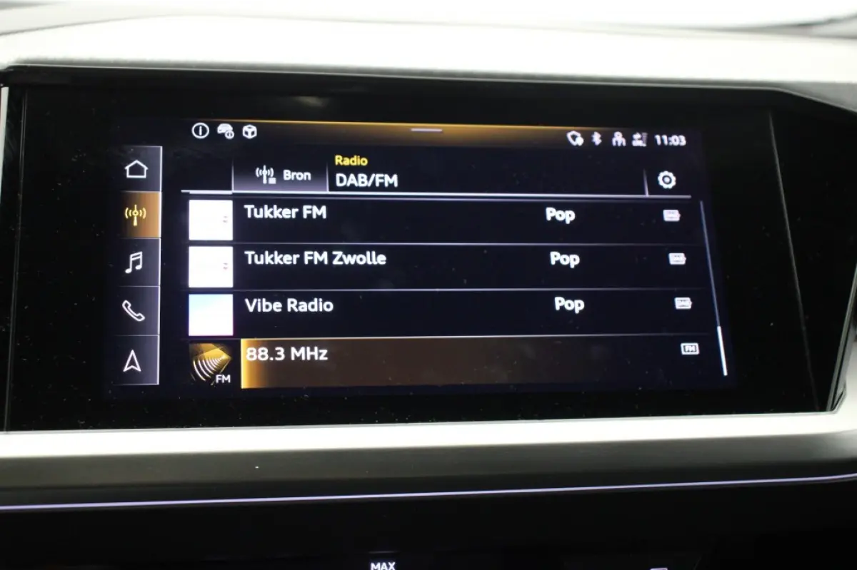 35 Launch edition Advanced 55 kWh - Digitaal Cockpit, Carplay, Stoelverw. SOH 88,74