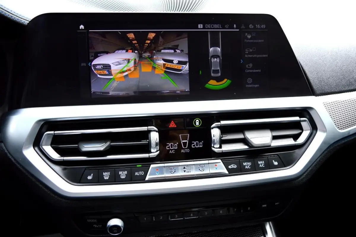 330e High Executive AUT 292PK LED/LEER/NAV/LMV19