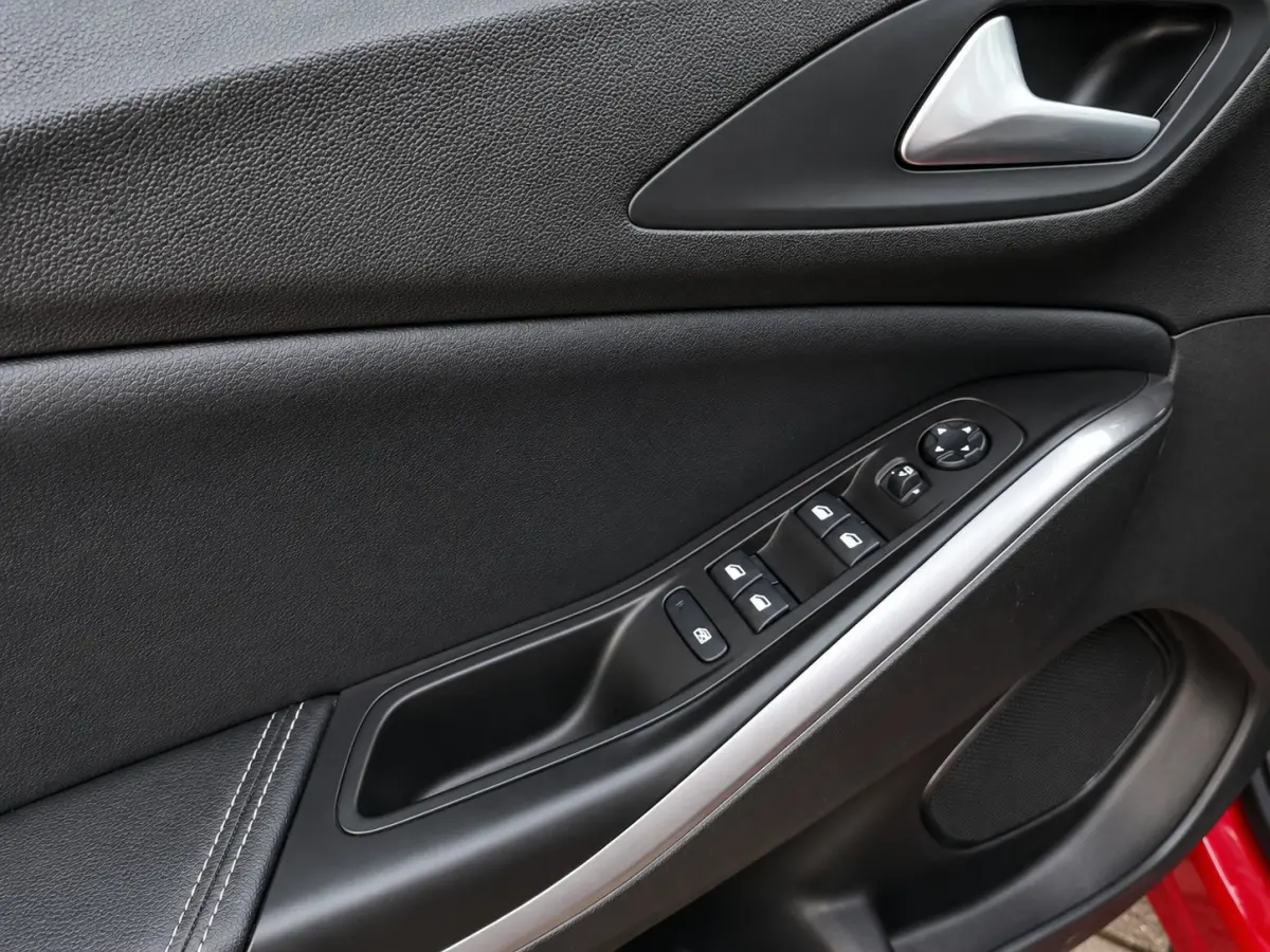 1.2 Turbo Ultimate|Trekhaak|Clima|Carplay|camera|PDC|stoel&stuur-verwarming|NL-auto|57.590KM
