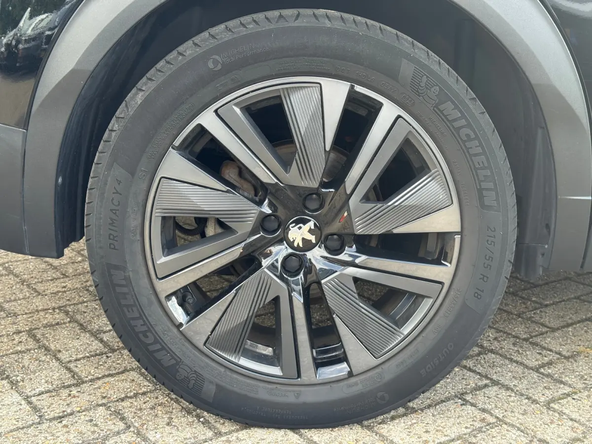EV GT 50 kWh | Panorama schuif-/kanteldak | Voorstoelen verwarmd | Navi | Camera | Keyless entry/start | Apple Carplay/Android Auto |