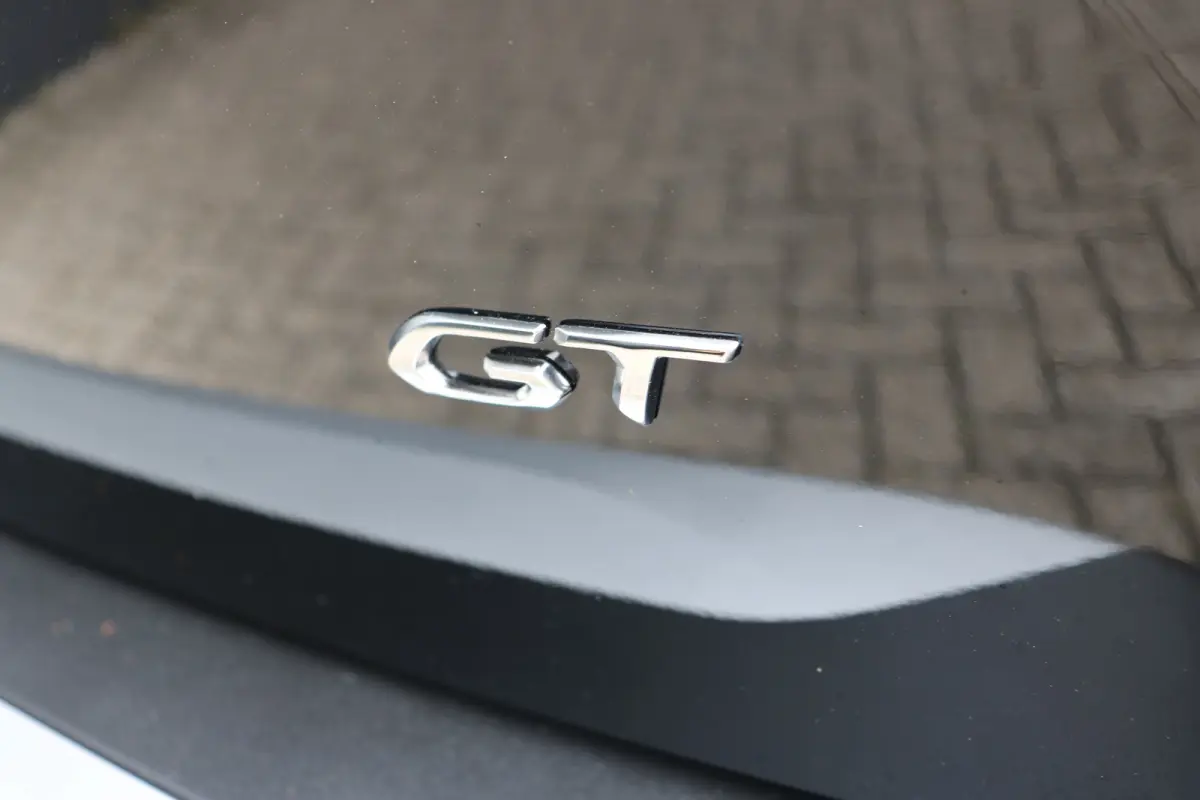EV GT 50 kWh | Panorama schuif-/kanteldak | Voorstoelen verwarmd | Navi | Camera | Keyless entry/start | Apple Carplay/Android Auto |