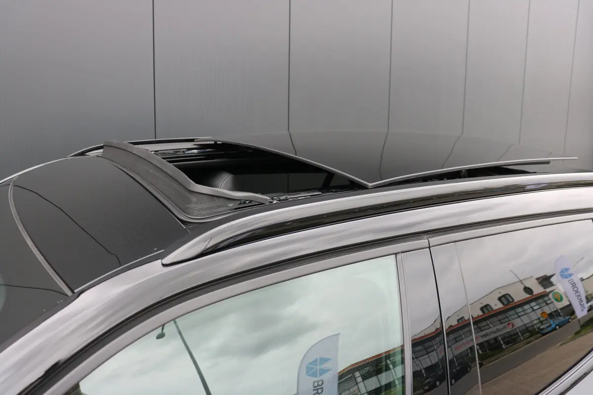 EV GT 50 kWh | Panorama schuif-/kanteldak | Voorstoelen verwarmd | Navi | Camera | Keyless entry/start | Apple Carplay/Android Auto |