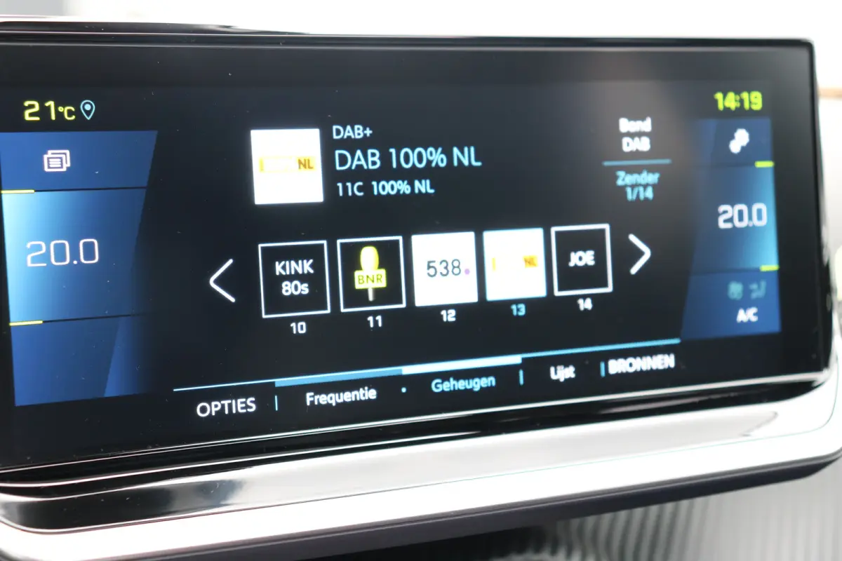 EV GT 50 kWh | Panorama schuif-/kanteldak | Voorstoelen verwarmd | Navi | Camera | Keyless entry/start | Apple Carplay/Android Auto |