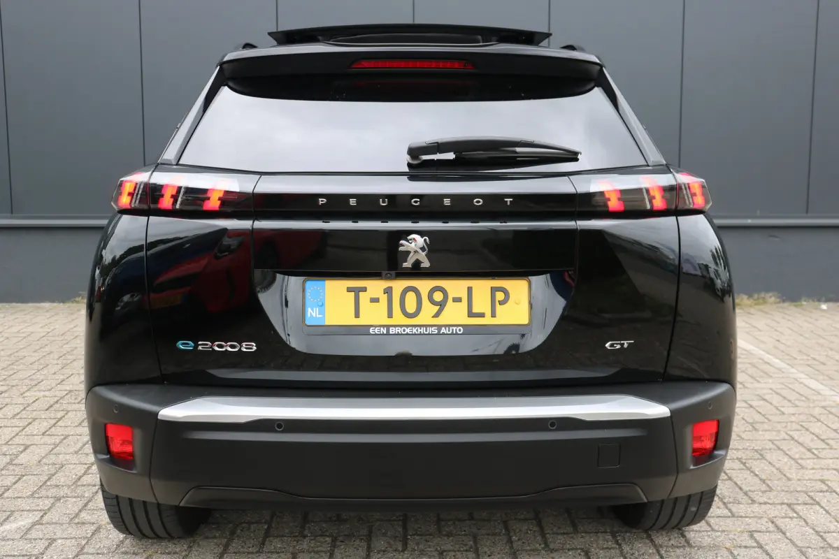 EV GT 50 kWh | Panorama schuif-/kanteldak | Voorstoelen verwarmd | Navi | Camera | Keyless entry/start | Apple Carplay/Android Auto |