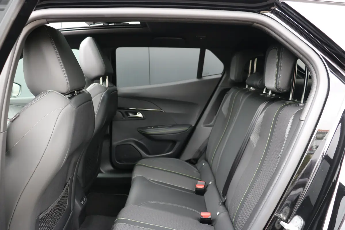 EV GT 50 kWh | Panorama schuif-/kanteldak | Voorstoelen verwarmd | Navi | Camera | Keyless entry/start | Apple Carplay/Android Auto |