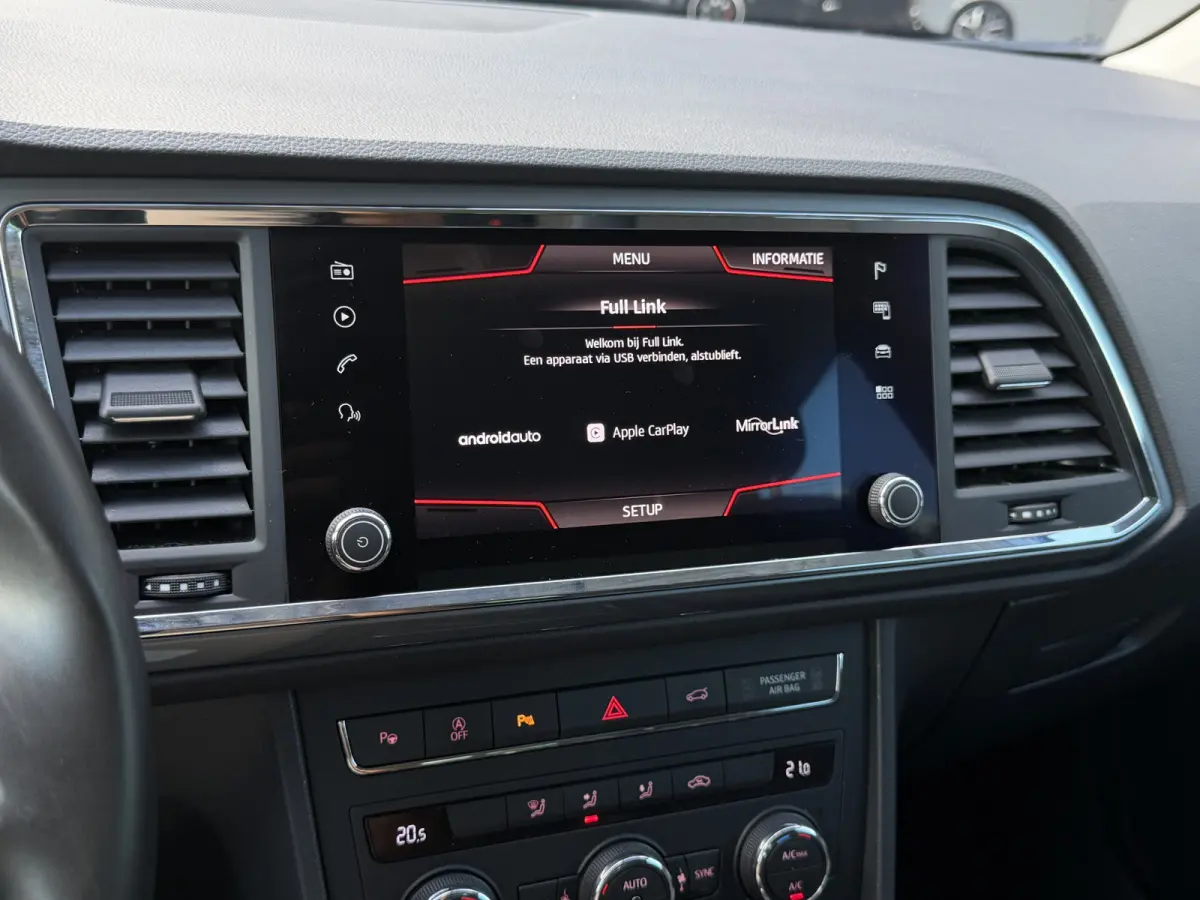 EcoTSI Style Navi|Camera|Carplay|Cruis Grijs