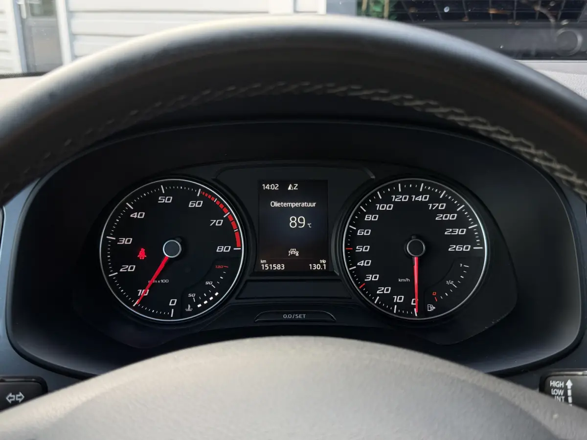 EcoTSI Style Navi|Camera|Carplay|Cruis Grijs