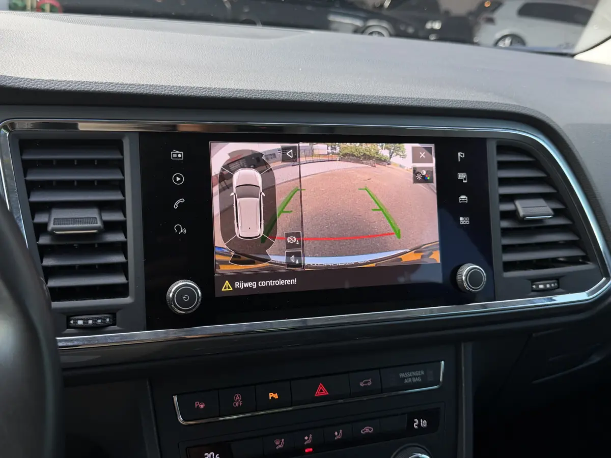 EcoTSI Style Navi|Camera|Carplay|Cruis Grijs