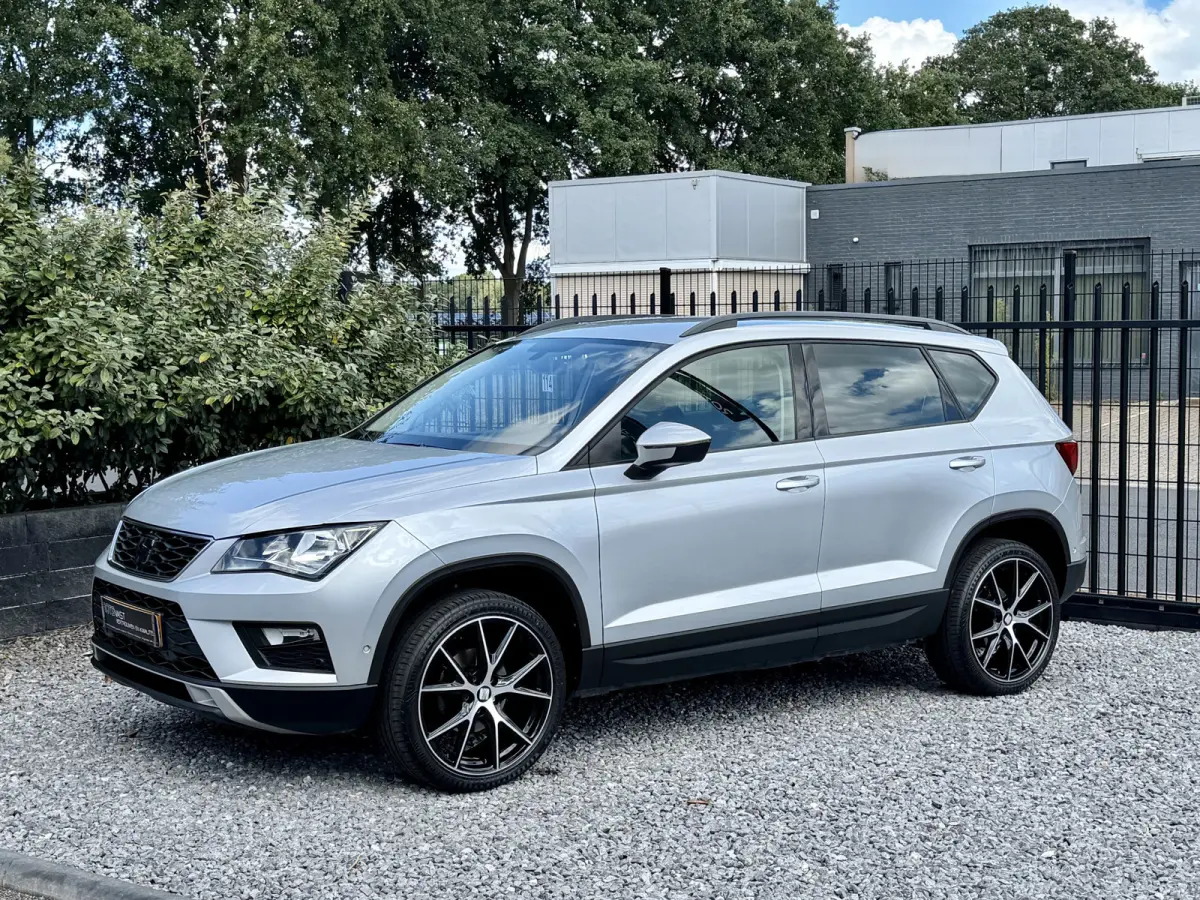 EcoTSI Style Navi|Camera|Carplay|Cruis Grijs